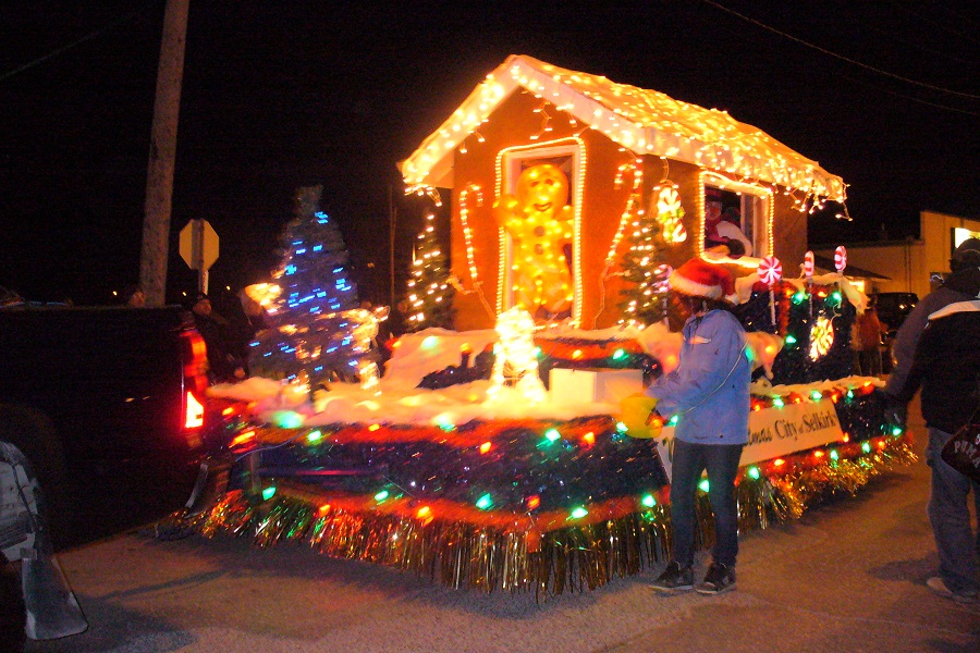 Santa's Parade of Lights
